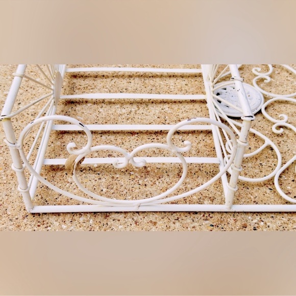 VINTAGE Shabby Chic White Rustic Metal Display Rack Hanging Shelf 18”x15” - Picture 5 of 16